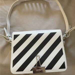Off white binder clip shoulder bag